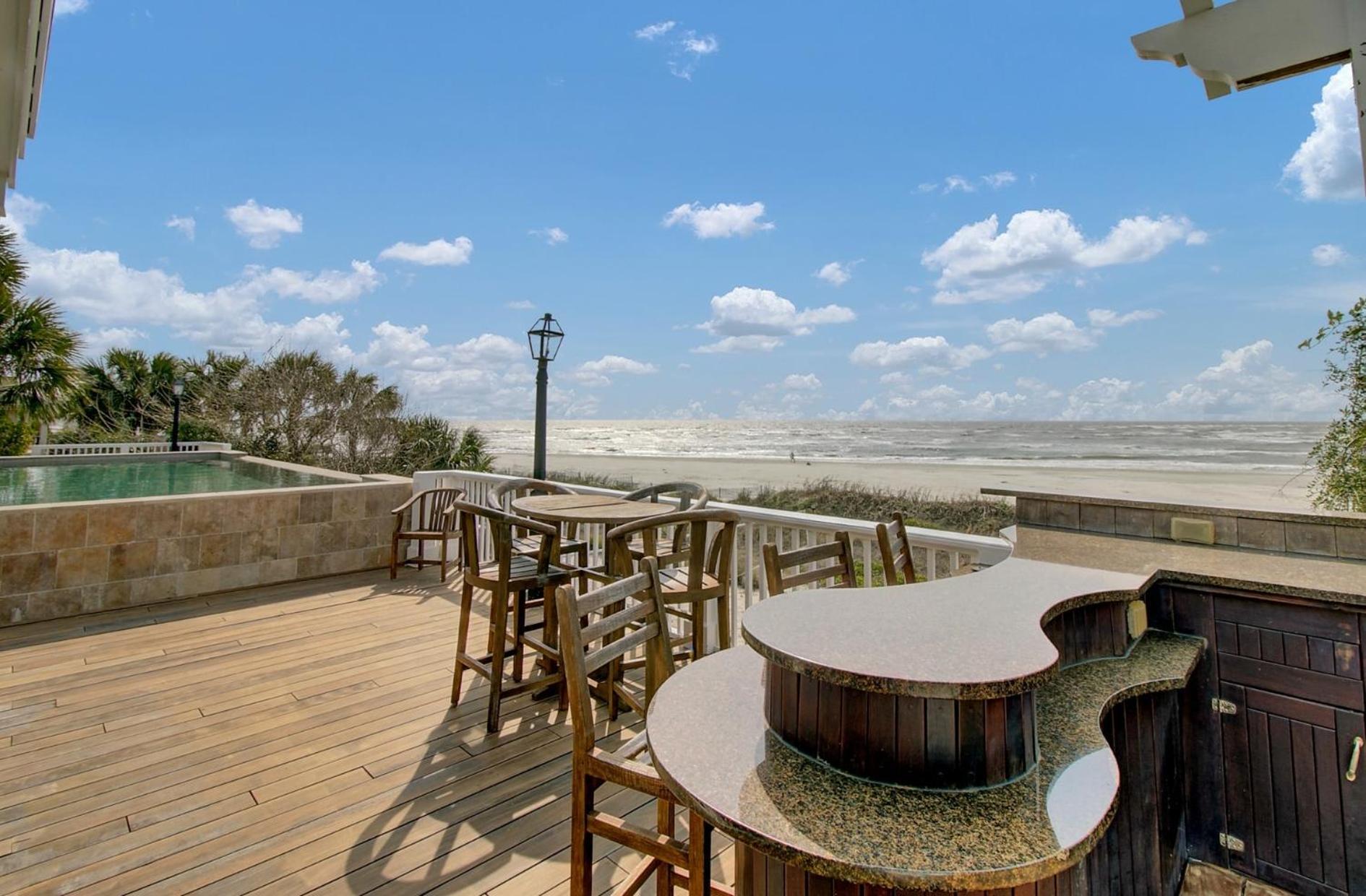 114 Ocean Boulevard By Avantstay Beachfront Putting Green Volleyball Court Infinity Pool ซัลลิแวนส์ไอส์แลนด์ ภายนอก รูปภาพ