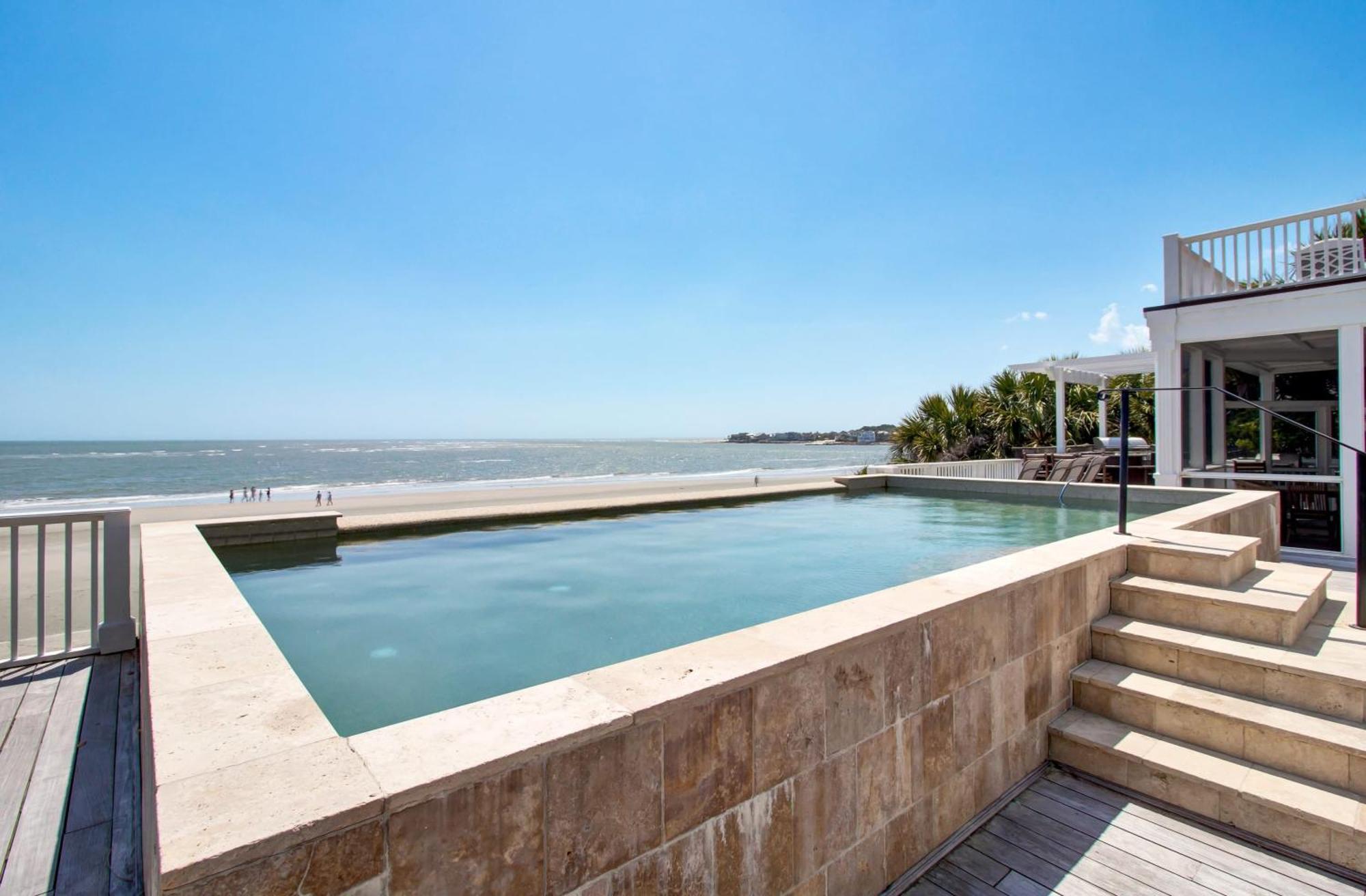 114 Ocean Boulevard By Avantstay Beachfront Putting Green Volleyball Court Infinity Pool ซัลลิแวนส์ไอส์แลนด์ ภายนอก รูปภาพ