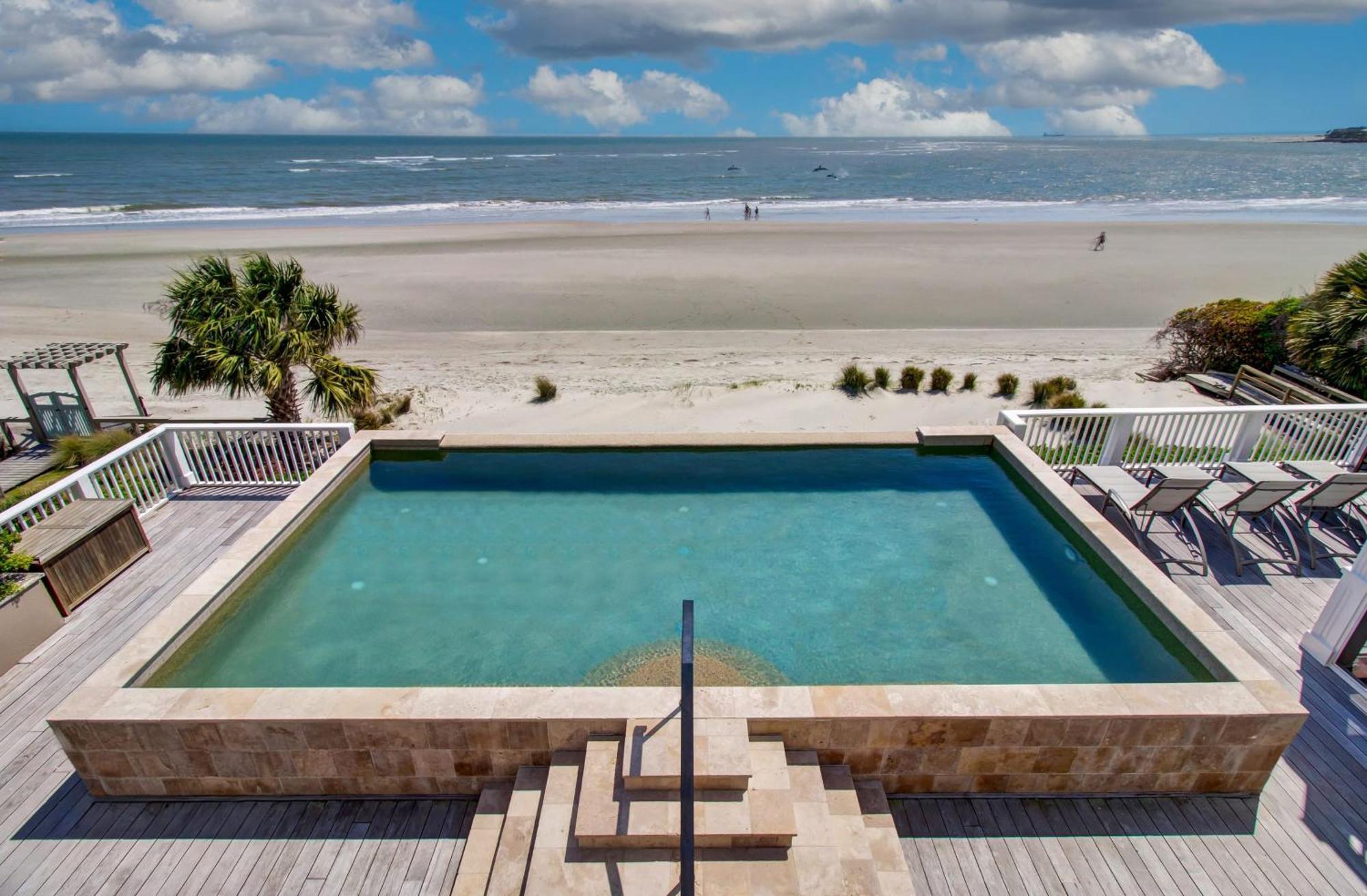 114 Ocean Boulevard By Avantstay Beachfront Putting Green Volleyball Court Infinity Pool ซัลลิแวนส์ไอส์แลนด์ ภายนอก รูปภาพ